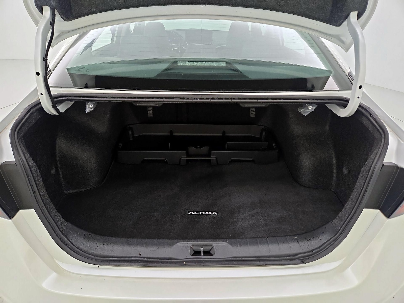 2024 Nissan Altima SL - Photo 23