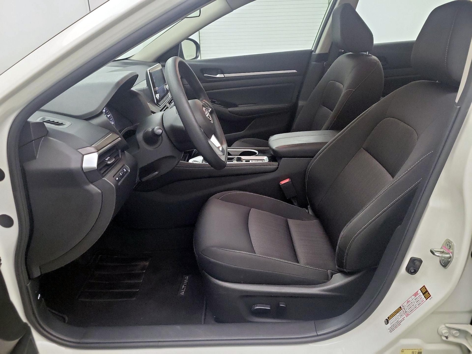 Power Seat(s) & Side Airbags