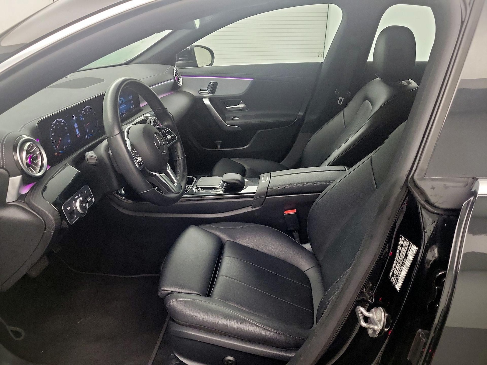 Power Seat(s) & Side Airbags