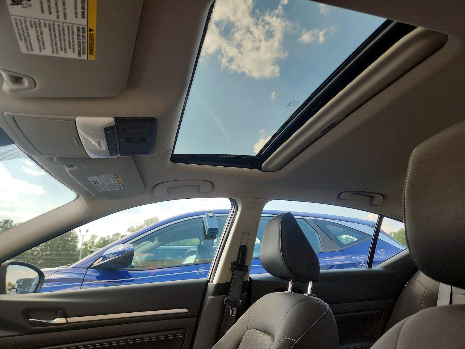 Sunroof(s) & Overhead Airbags