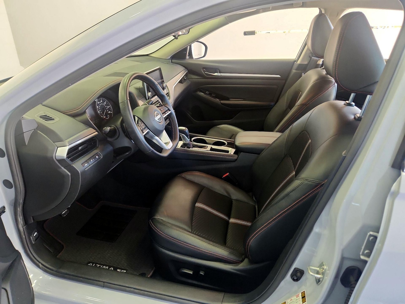 Power Seat(s) & Side Airbags