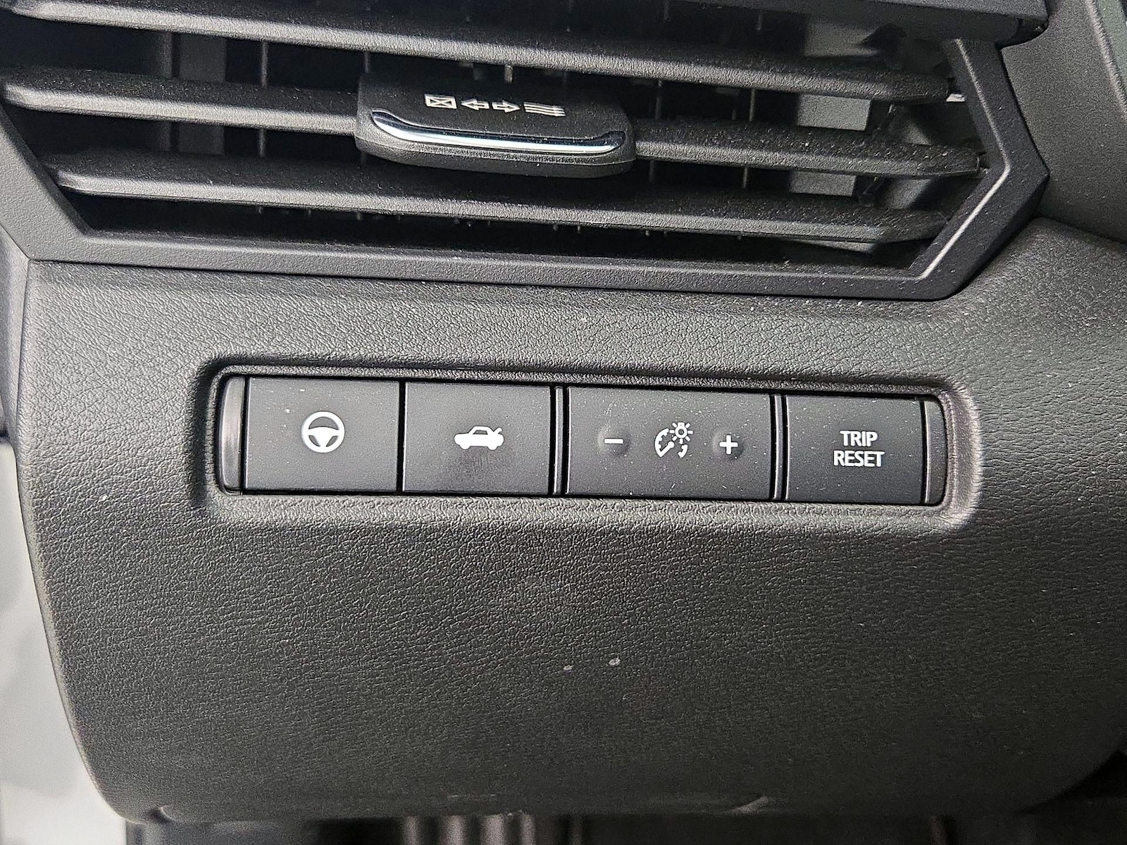 2023 Nissan Altima SL - Photo 14