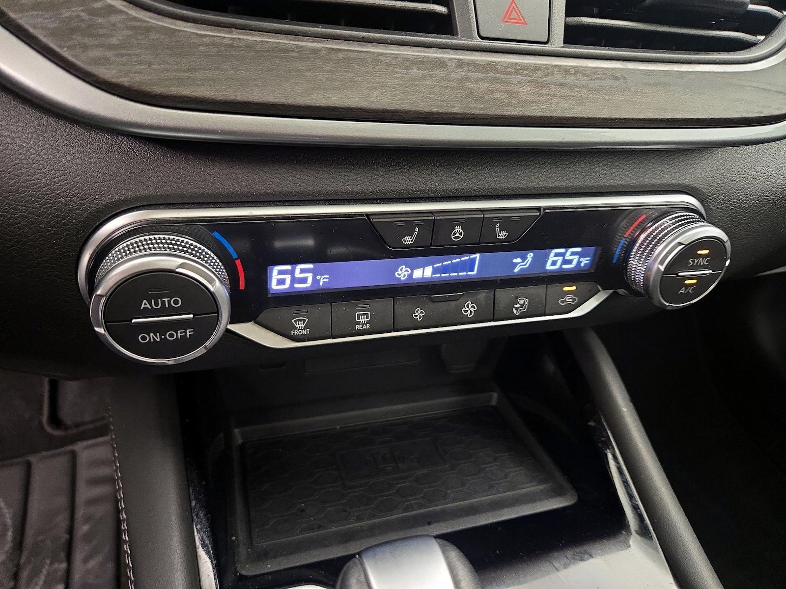 2023 Nissan Altima SL - Photo 18