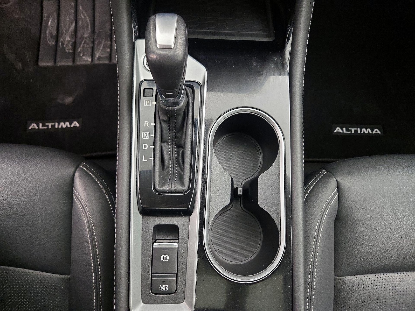 2023 Nissan Altima SL - Photo 19