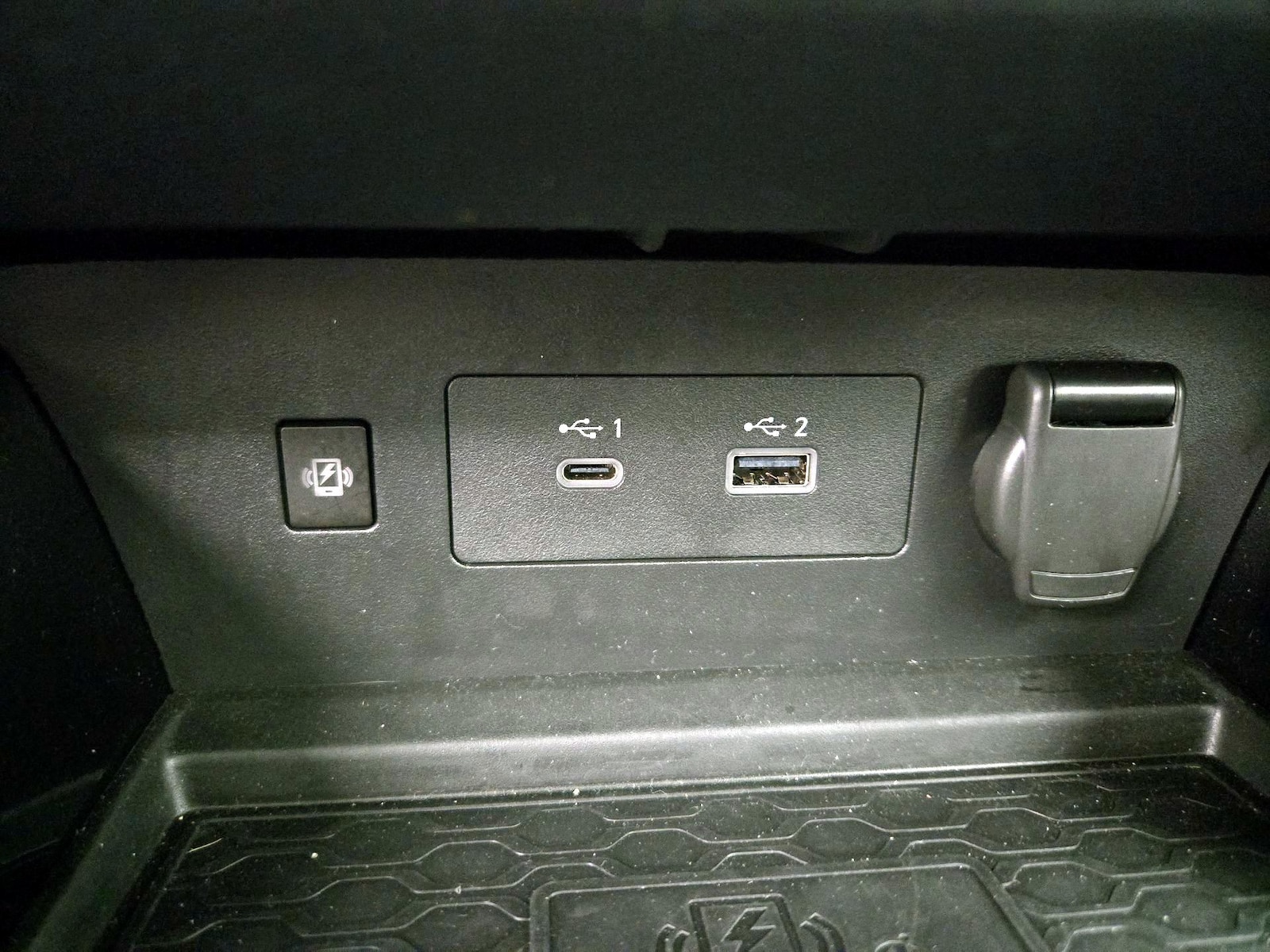 2023 Nissan Altima SL - Photo 20
