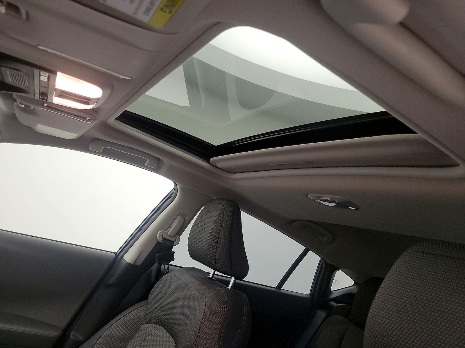 Sunroof(s) & Overhead Airbags