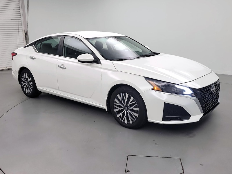 2023 Nissan Altima SV
