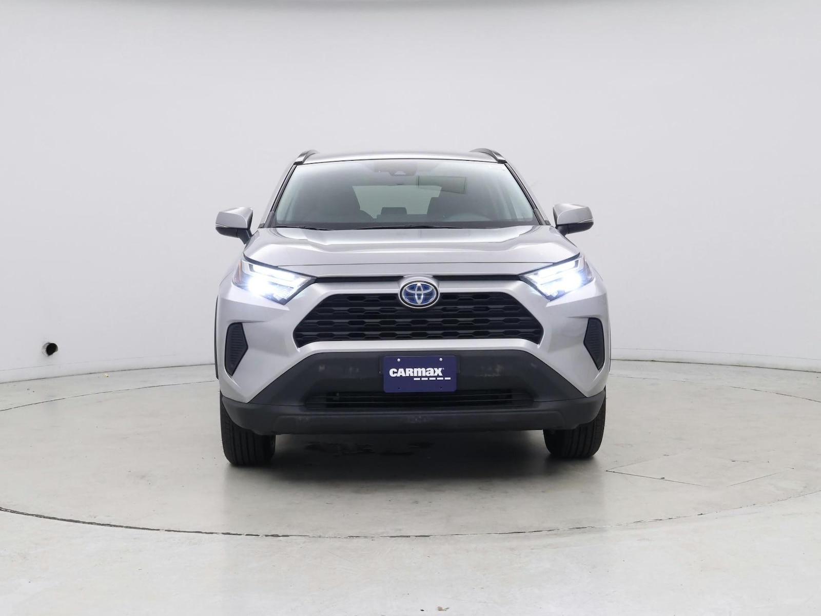 2024 Toyota RAV4 XLE - Photo 6