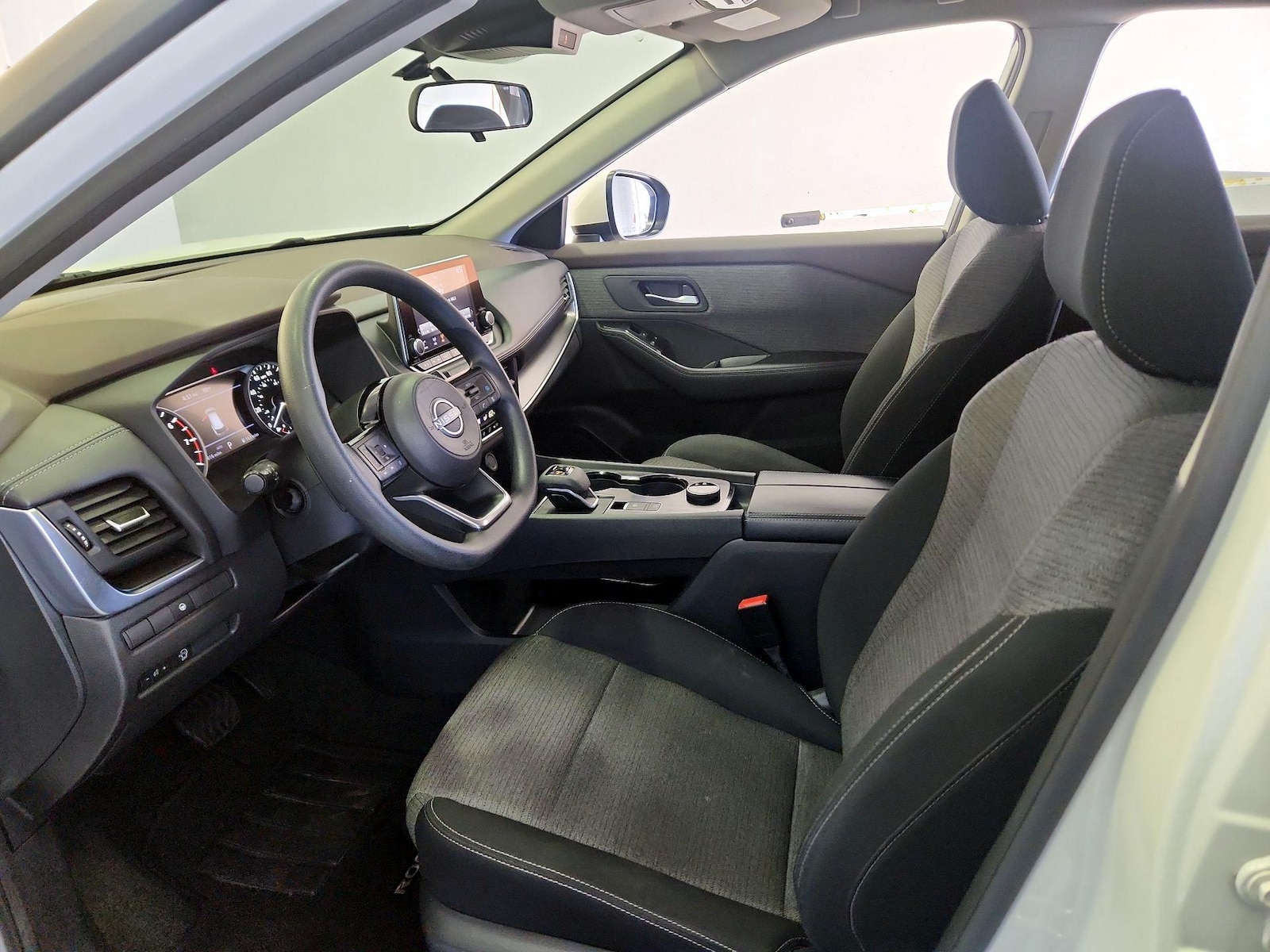 Power Seat(s) & Side Airbags