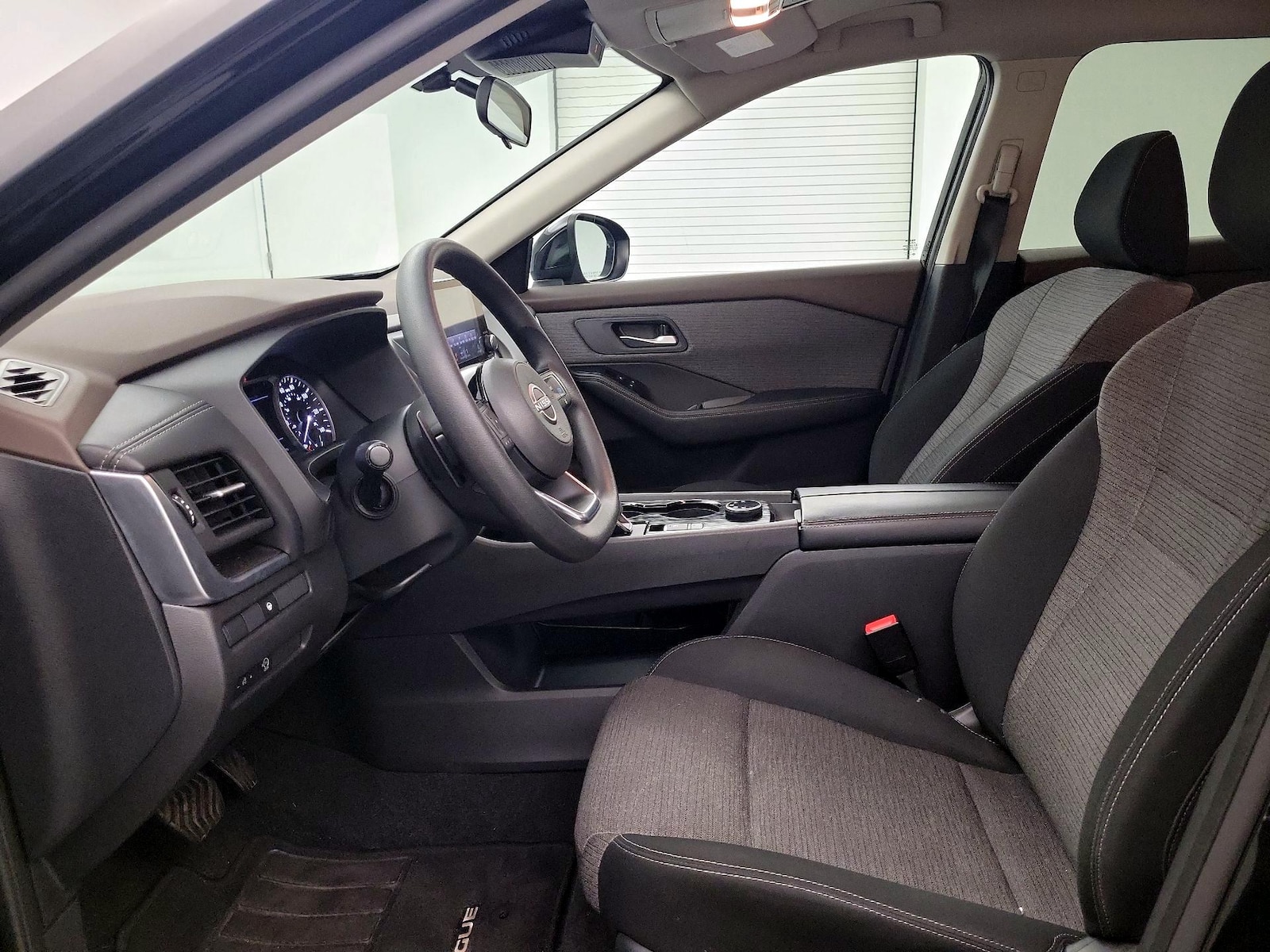 Power Seat(s) & Side Airbags