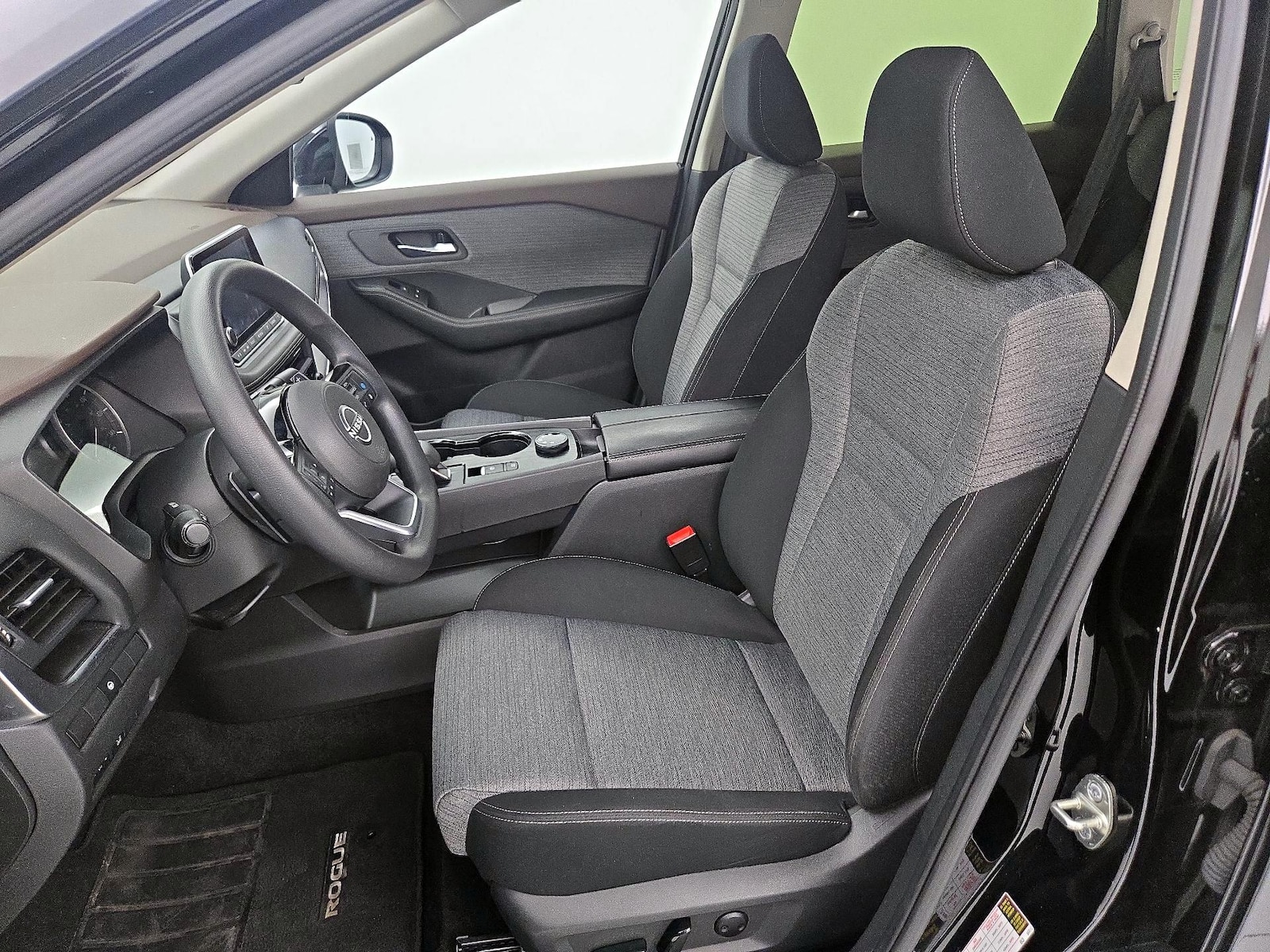 Power Seat(s) & Side Airbags
