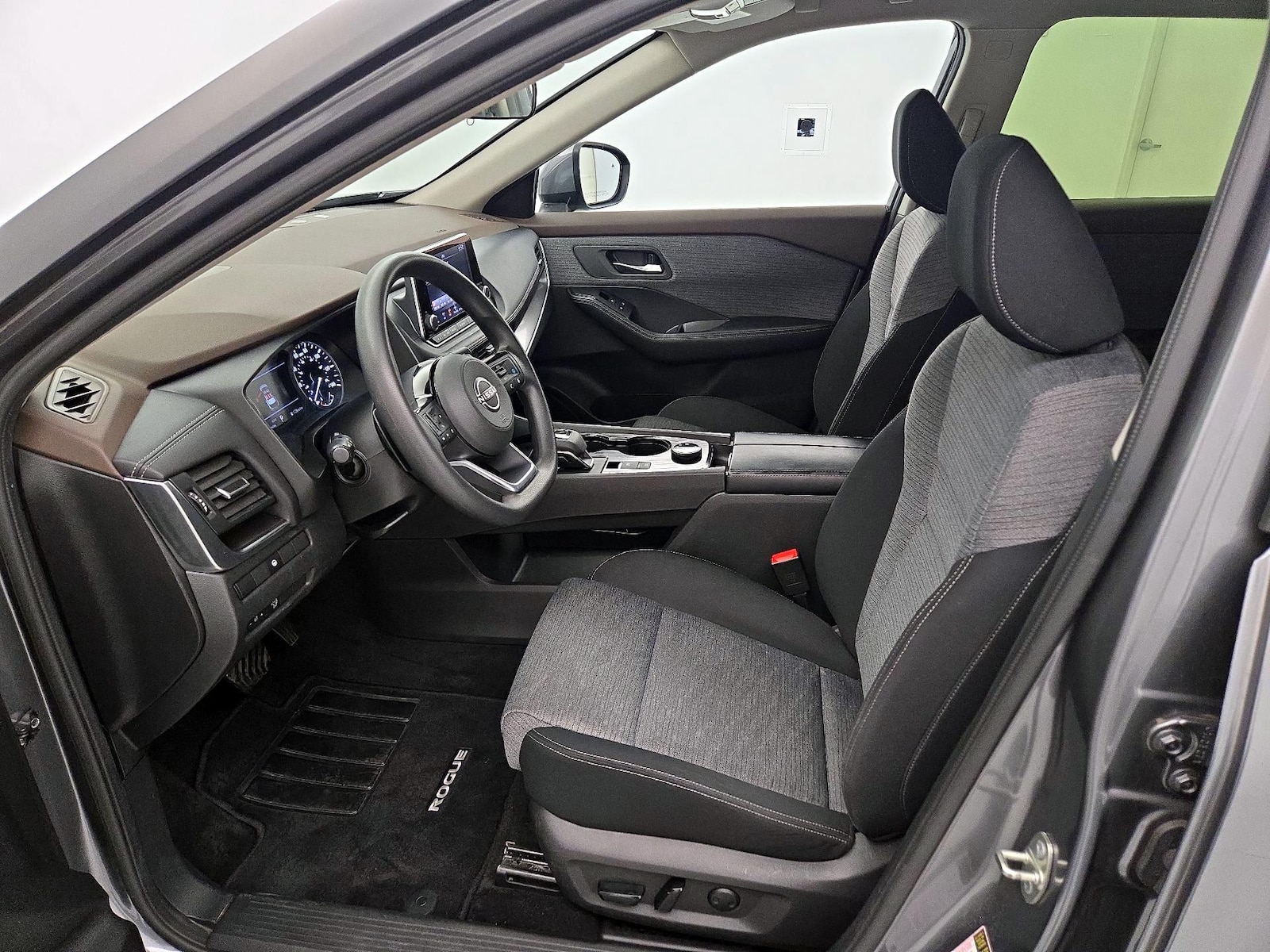 Power Seat(s) & Side Airbags