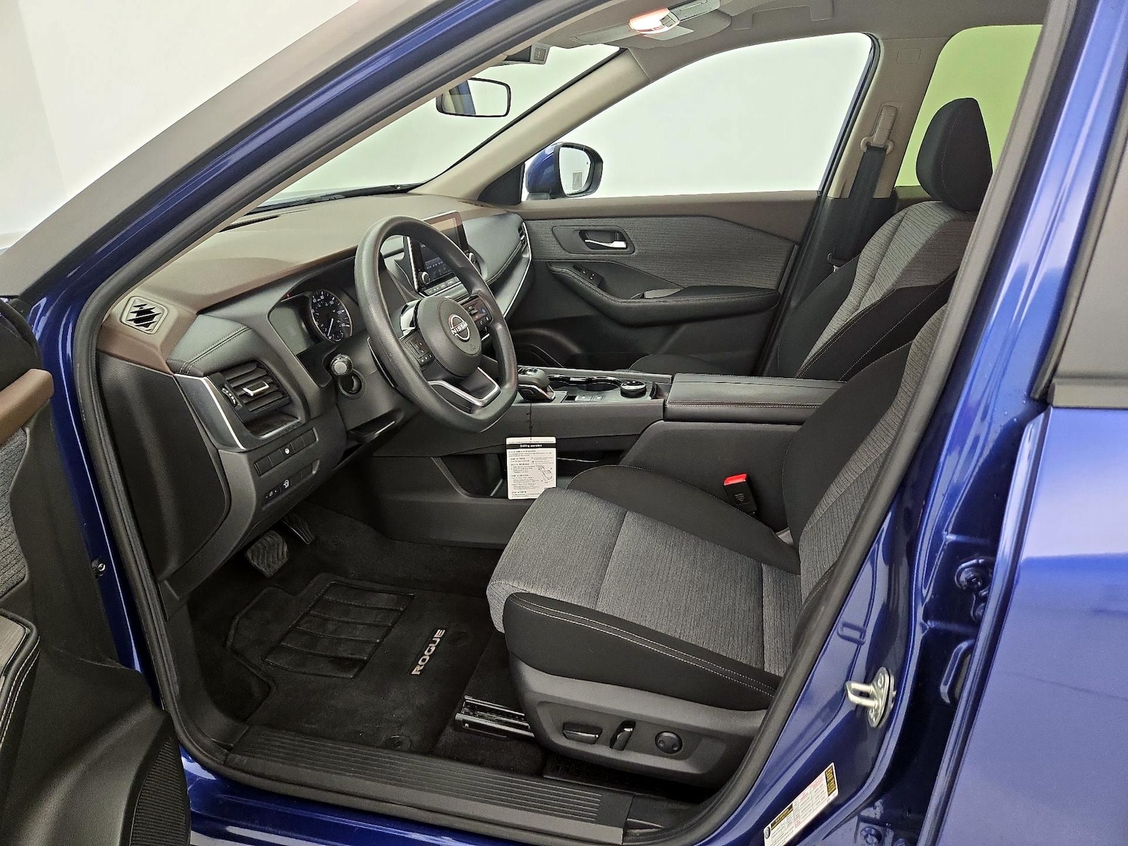 Power Seat(s) & Side Airbags