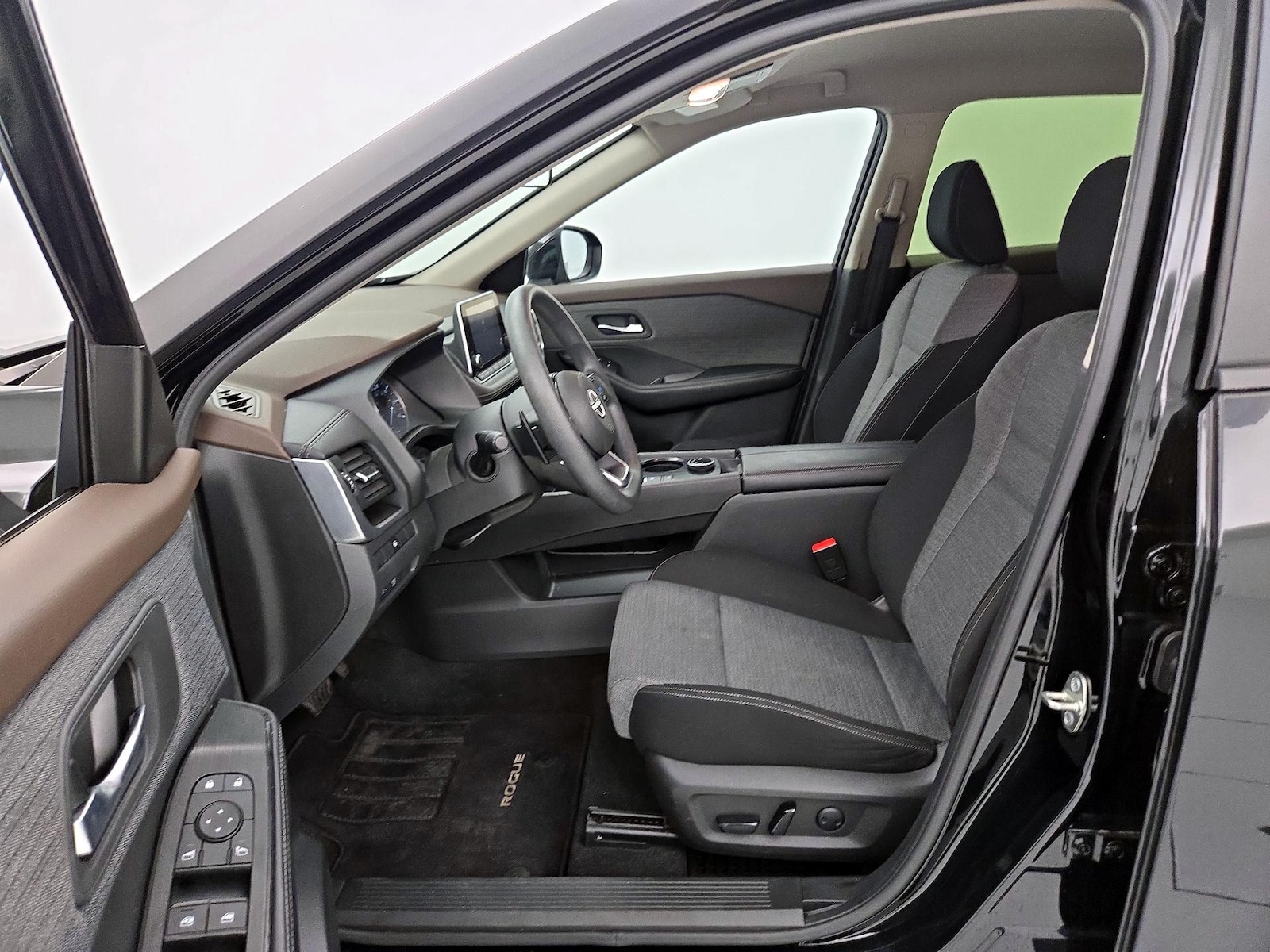 Power Seat(s) & Side Airbags