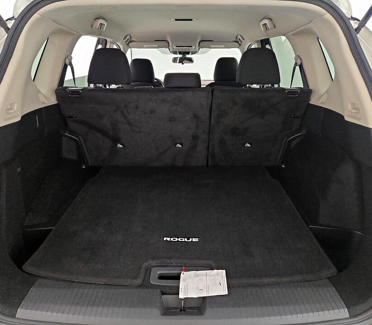 Trunk/Cargo (Seats Up)