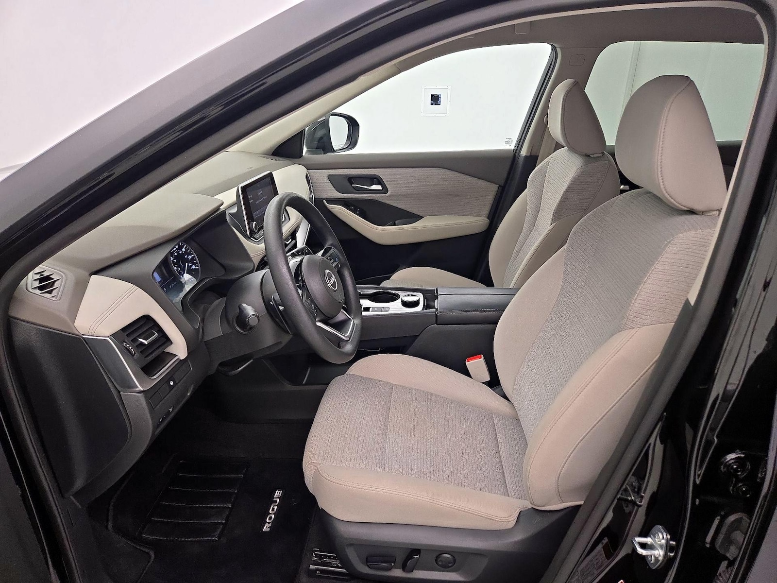 Power Seat(s) & Side Airbags