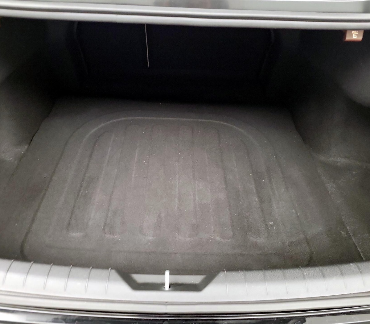 Trunk/Cargo (Seats Up)