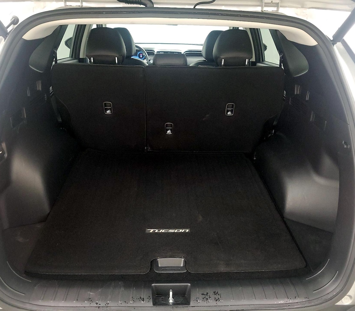 Trunk/Cargo (Seats Up)