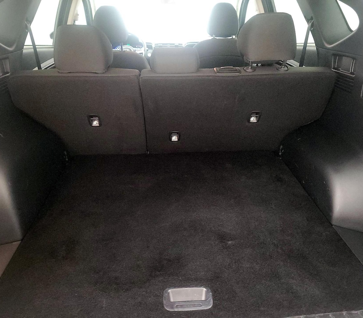 Trunk/Cargo (Seats Up)