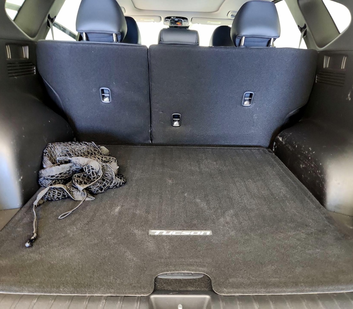 Trunk/Cargo (Seats Up)
