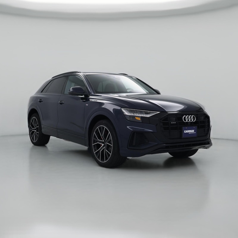 2023 Audi Q8 Premium Plus