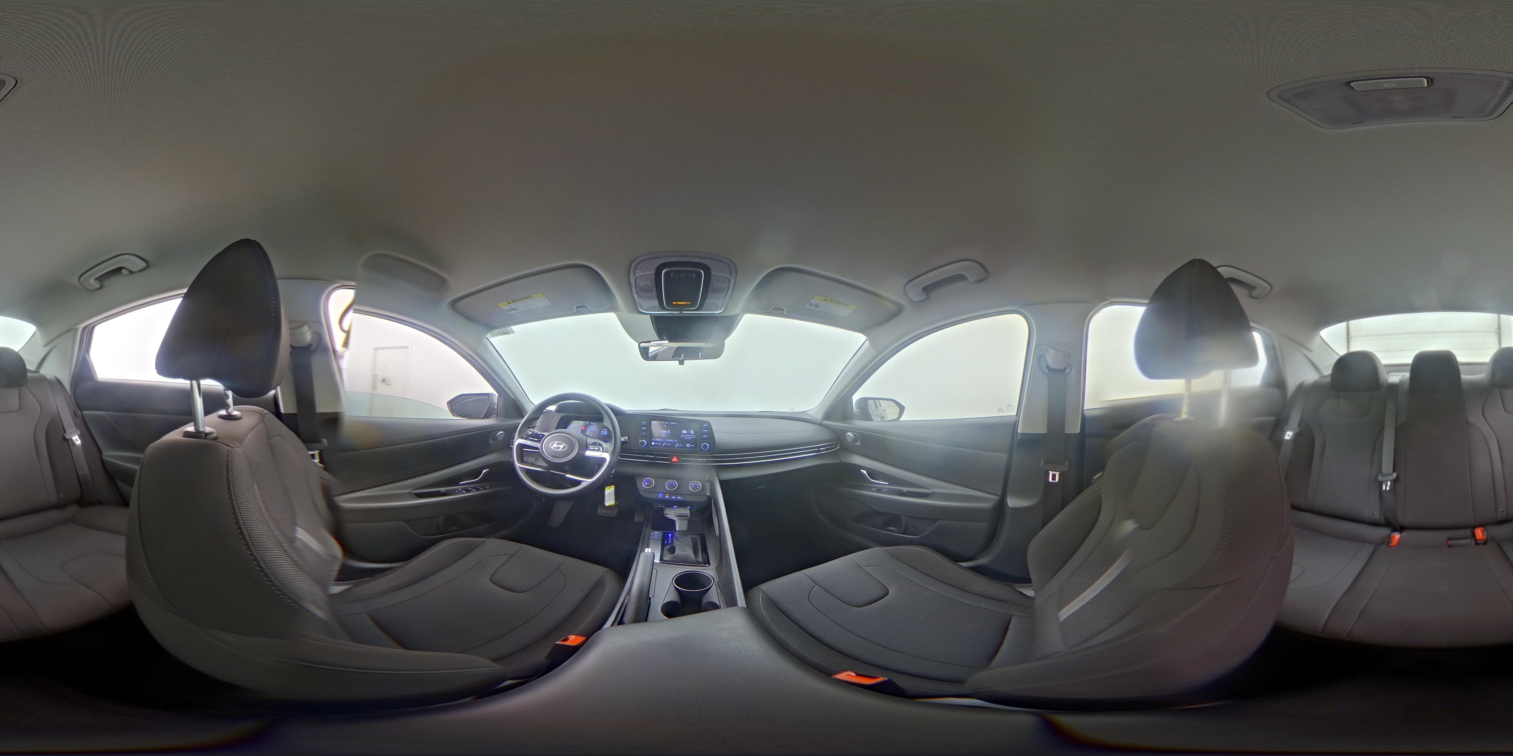 2024 Hyundai Elantra SE - Photo 24