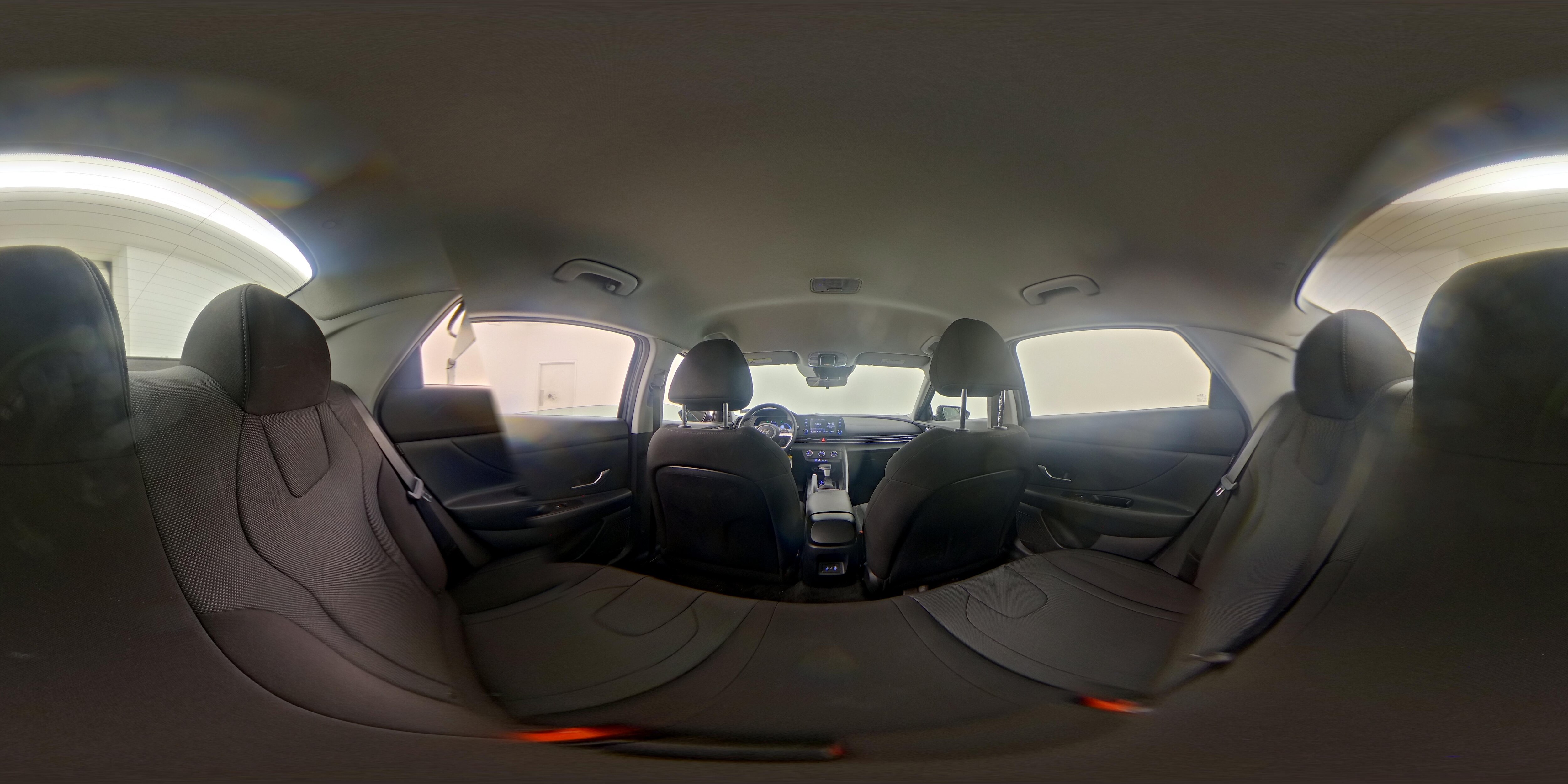 2024 Hyundai Elantra SE - Photo 25
