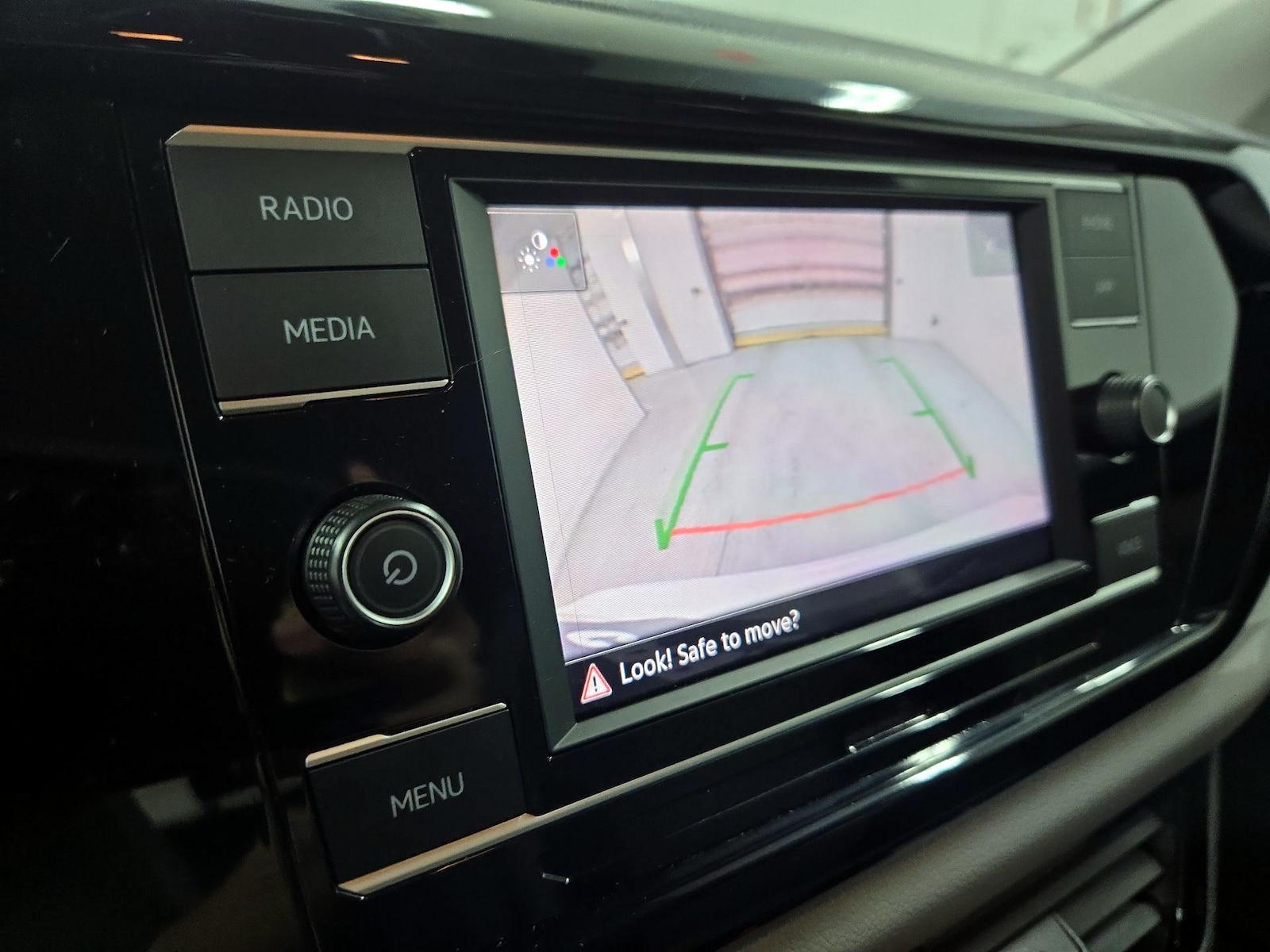 2022 Volkswagen Taos S - Photo 15