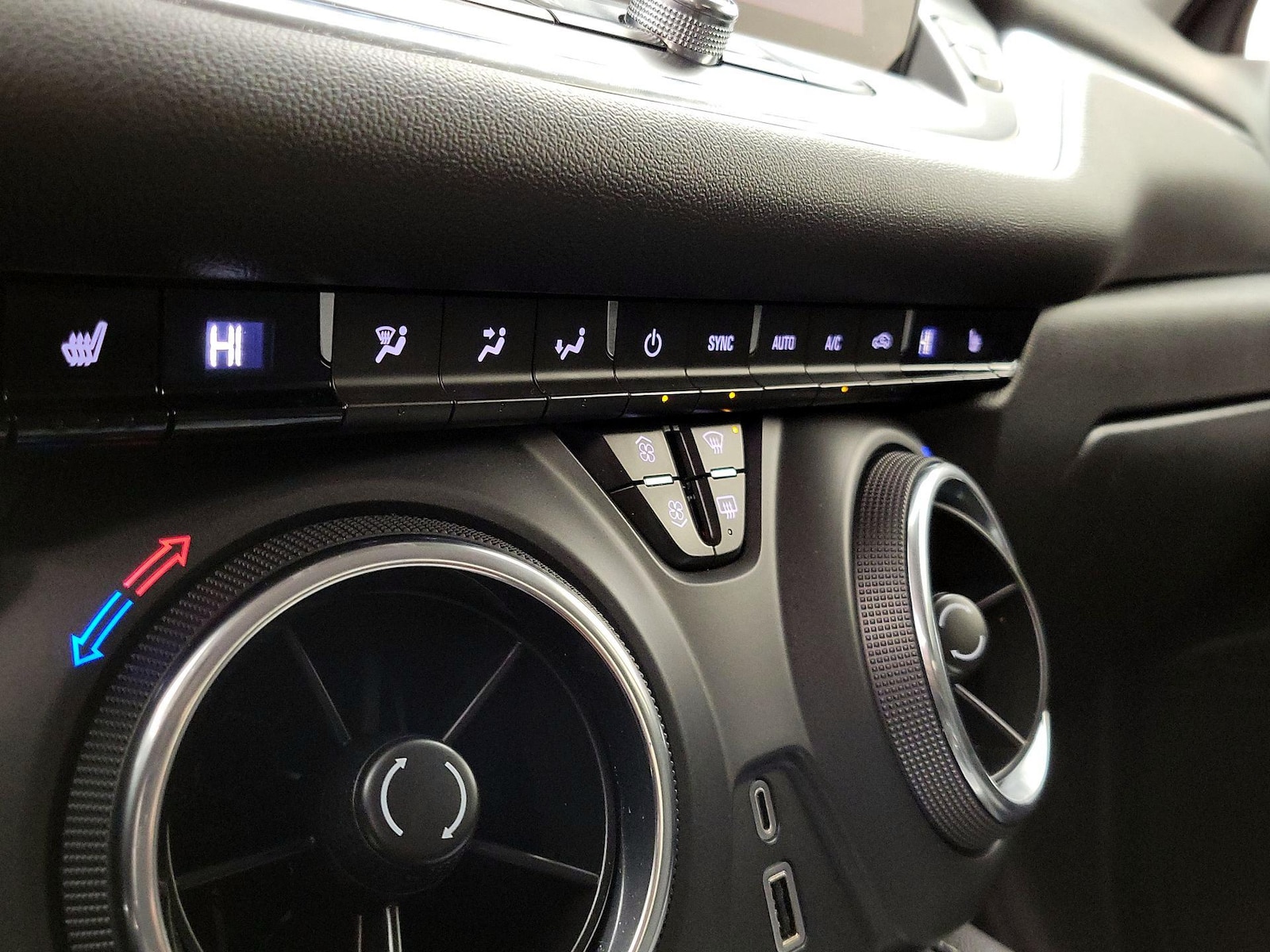 2024 Chevrolet Blazer 2LT - Photo 17