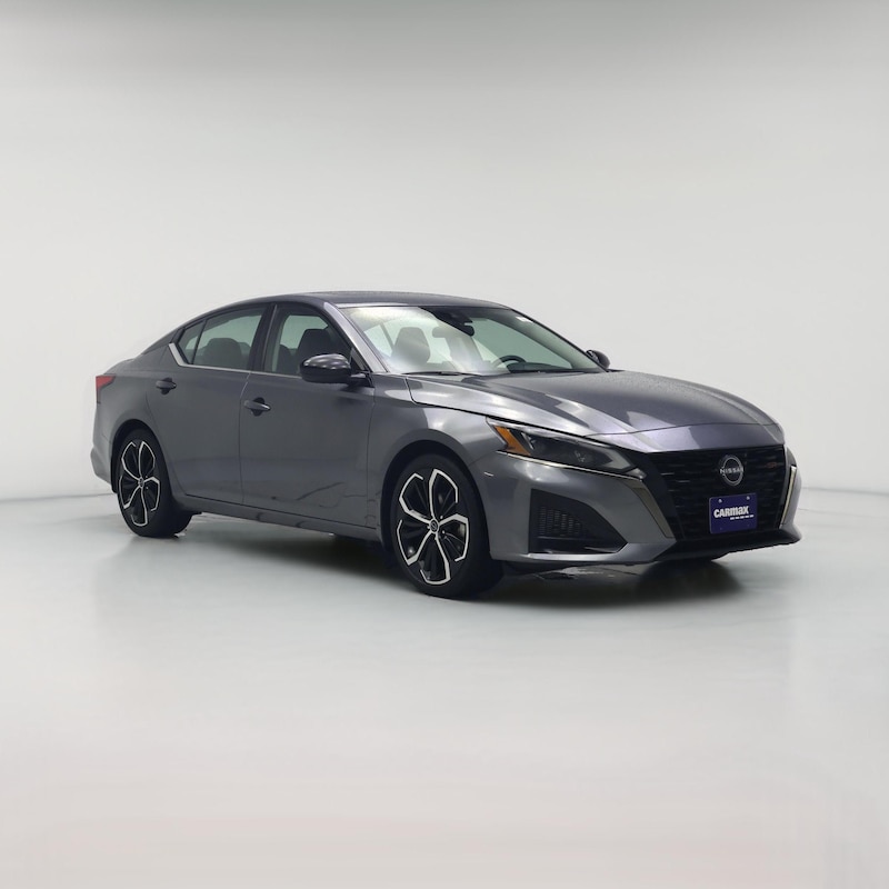 2023 Nissan Altima SR