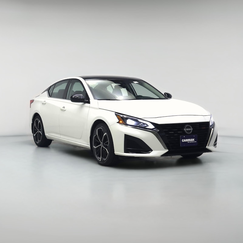 2023 Nissan Altima SR