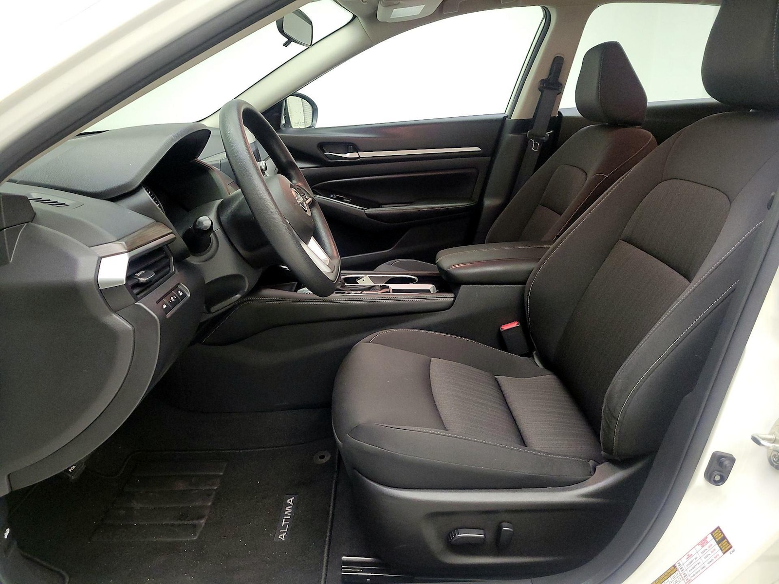 Power Seat(s) & Side Airbags