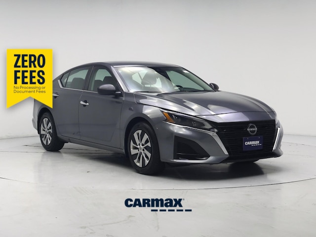 Gray 2024 Nissan Altima Sedan Front-Wheel Drive Automatic