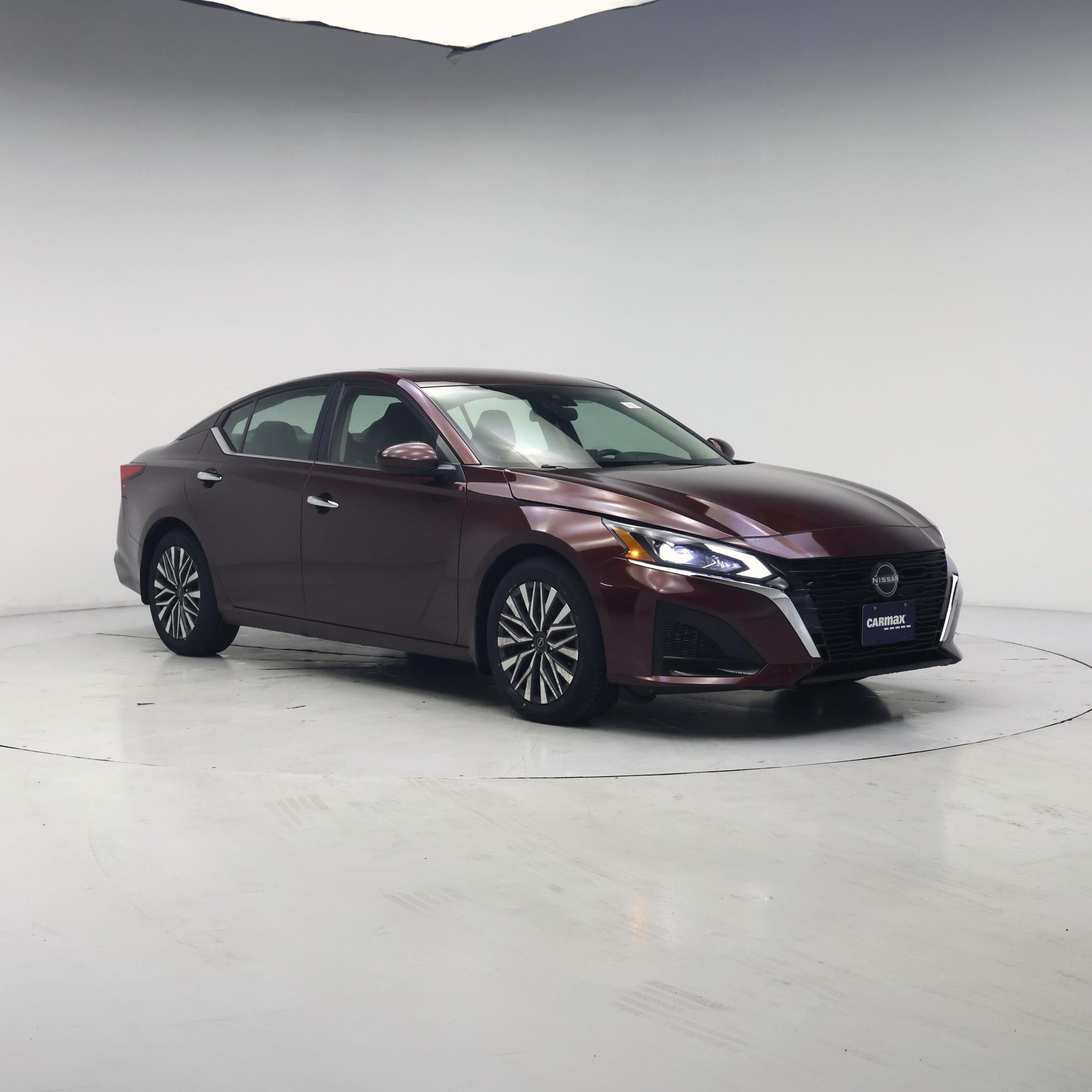 Red 2023 Nissan Altima Sedan Front-Wheel Drive Automatic