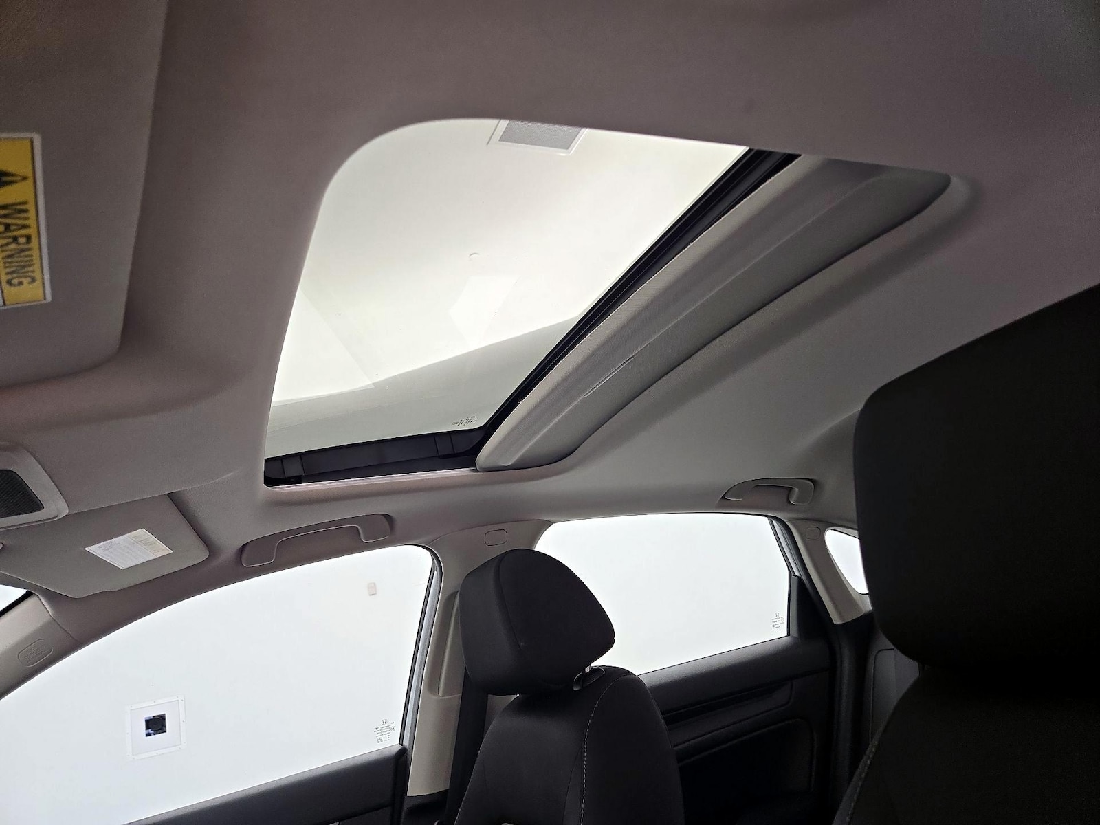 Sunroof(s) & Overhead Airbags