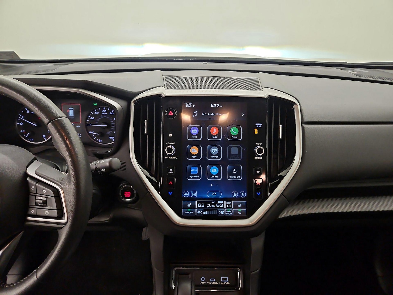Apple CarPlay® & Android Auto™