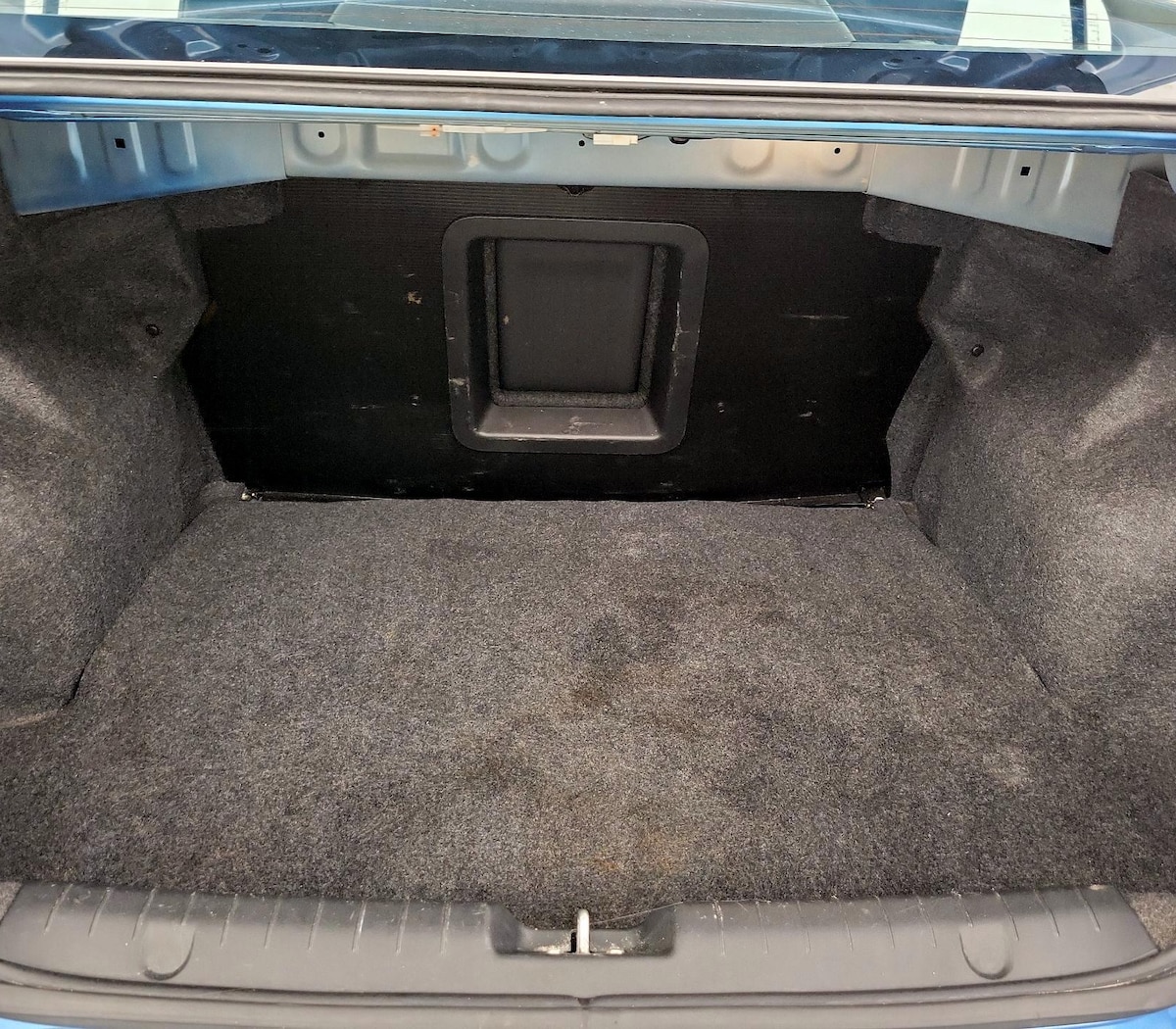 Trunk/Cargo (Seats Up)
