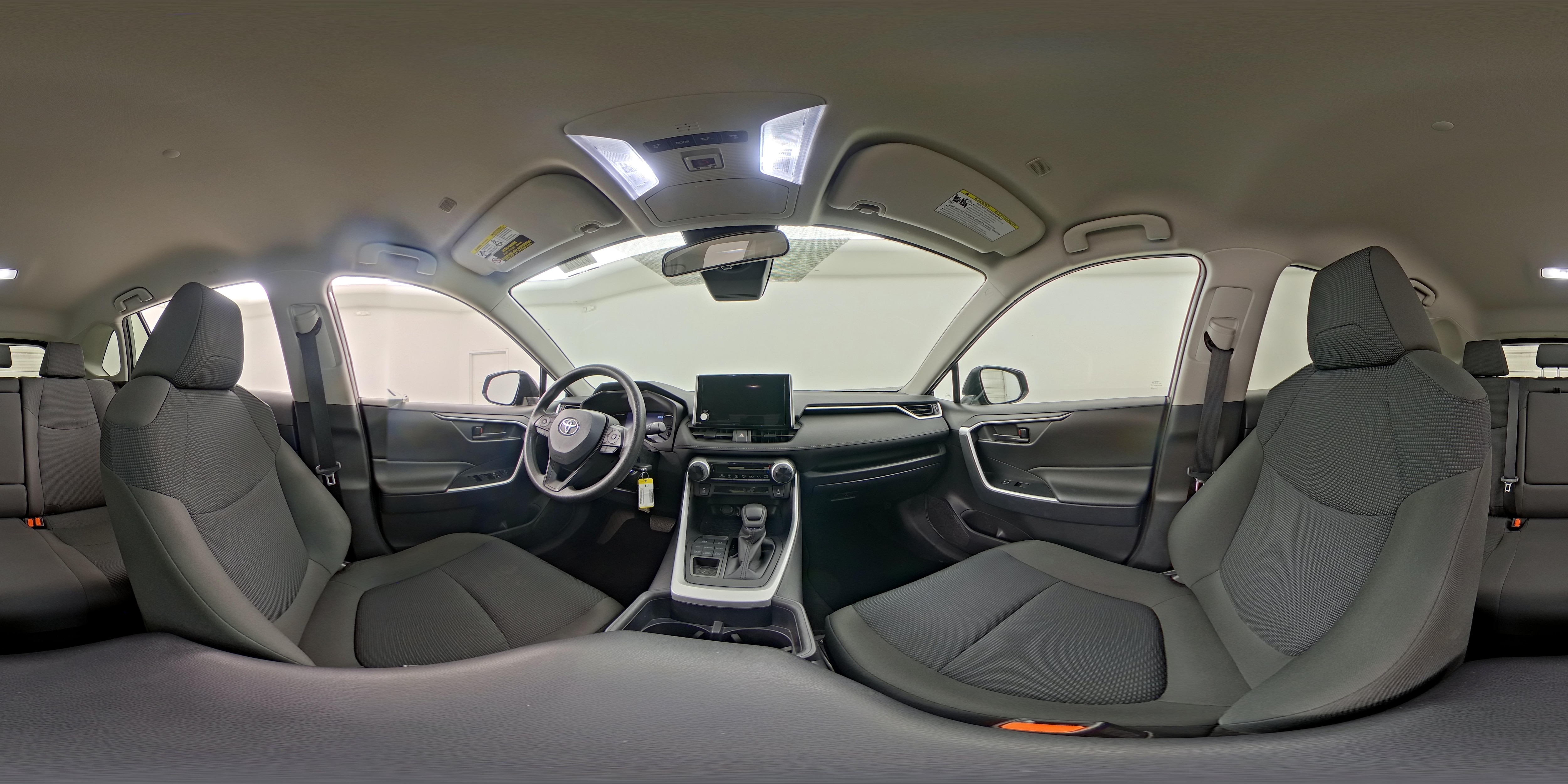 2025 Toyota RAV4 LE - Photo 25