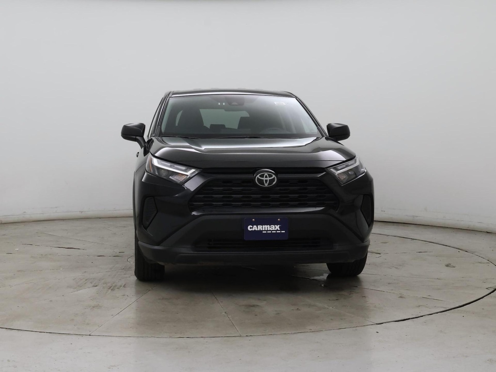 2025 Toyota RAV4 LE - Photo 6