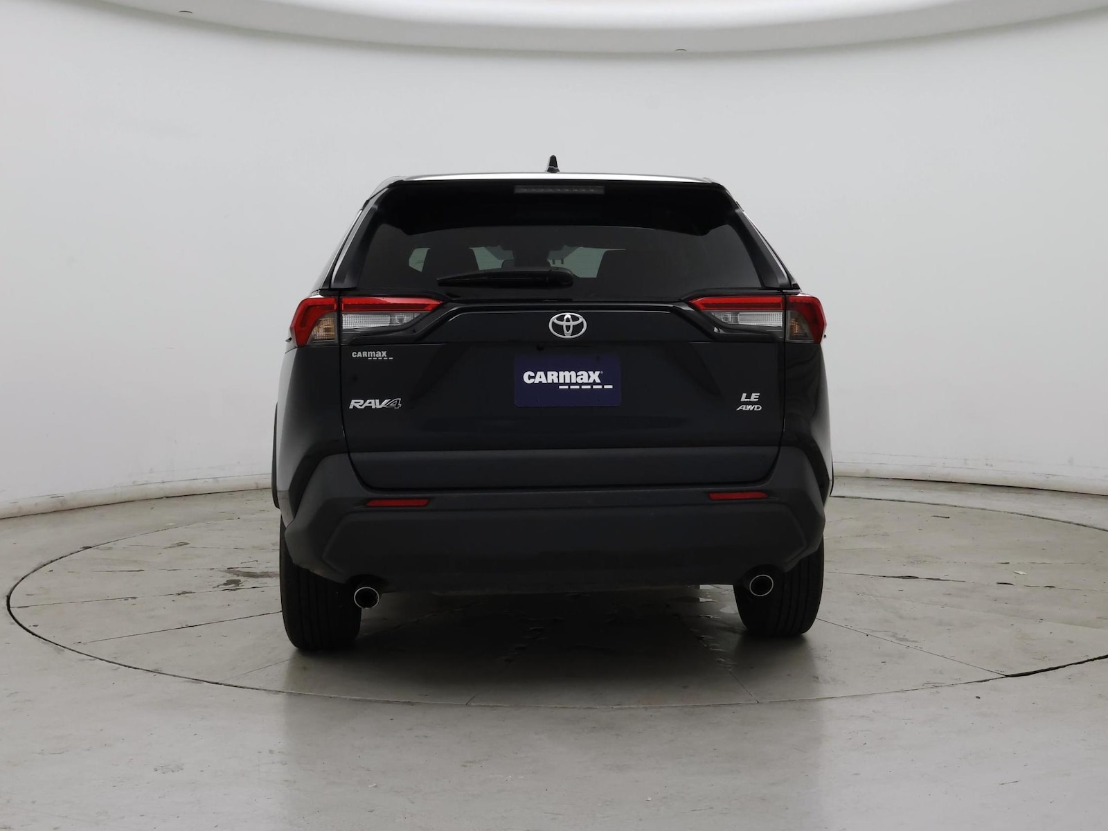 2025 Toyota RAV4 LE - Photo 7
