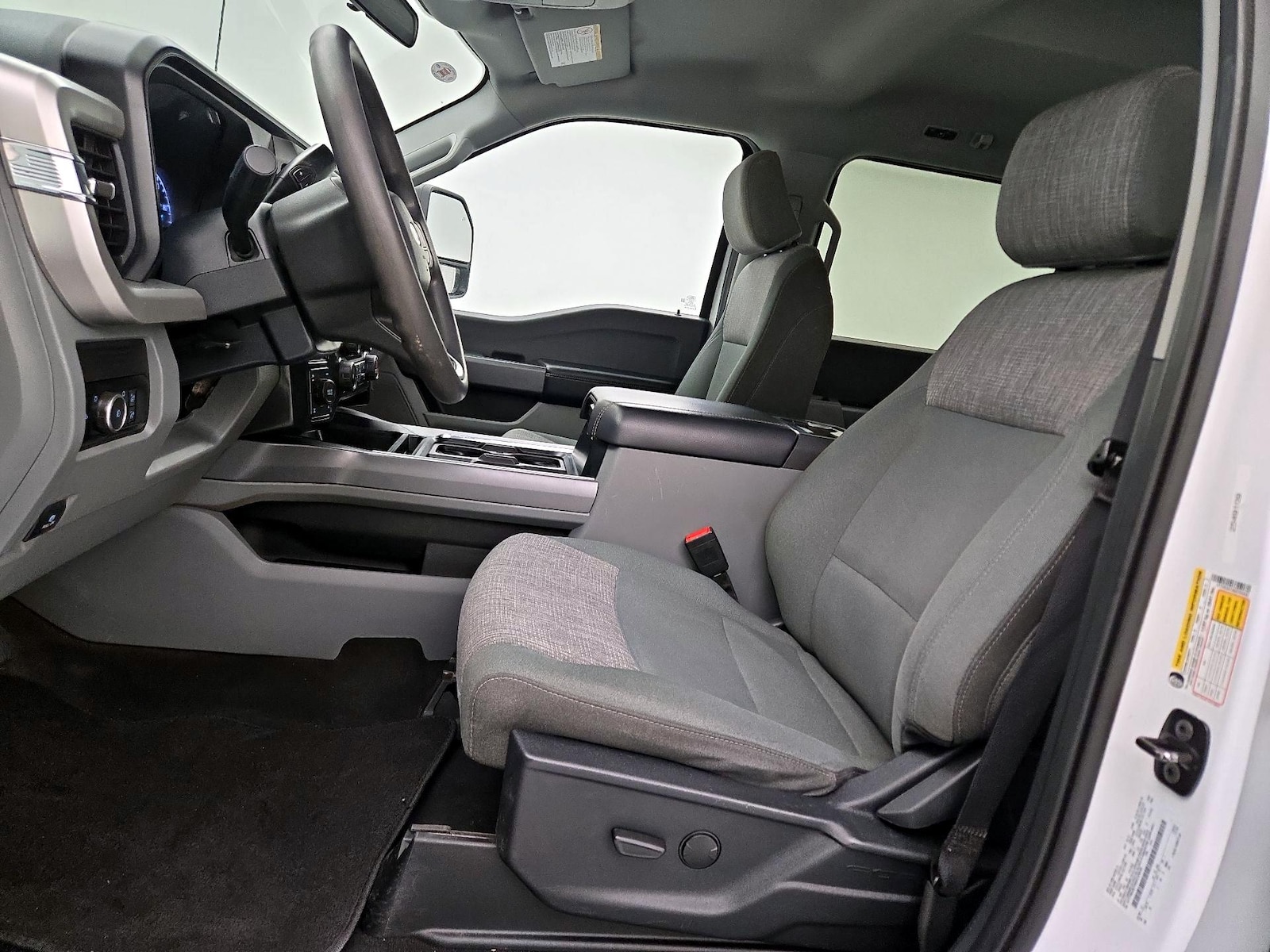 Power Seat(s) & Side Airbags