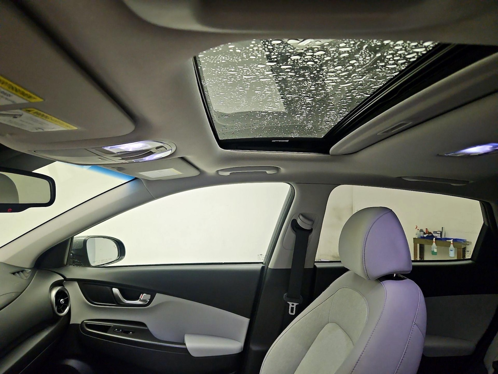 Sunroof(s) & Overhead Airbags