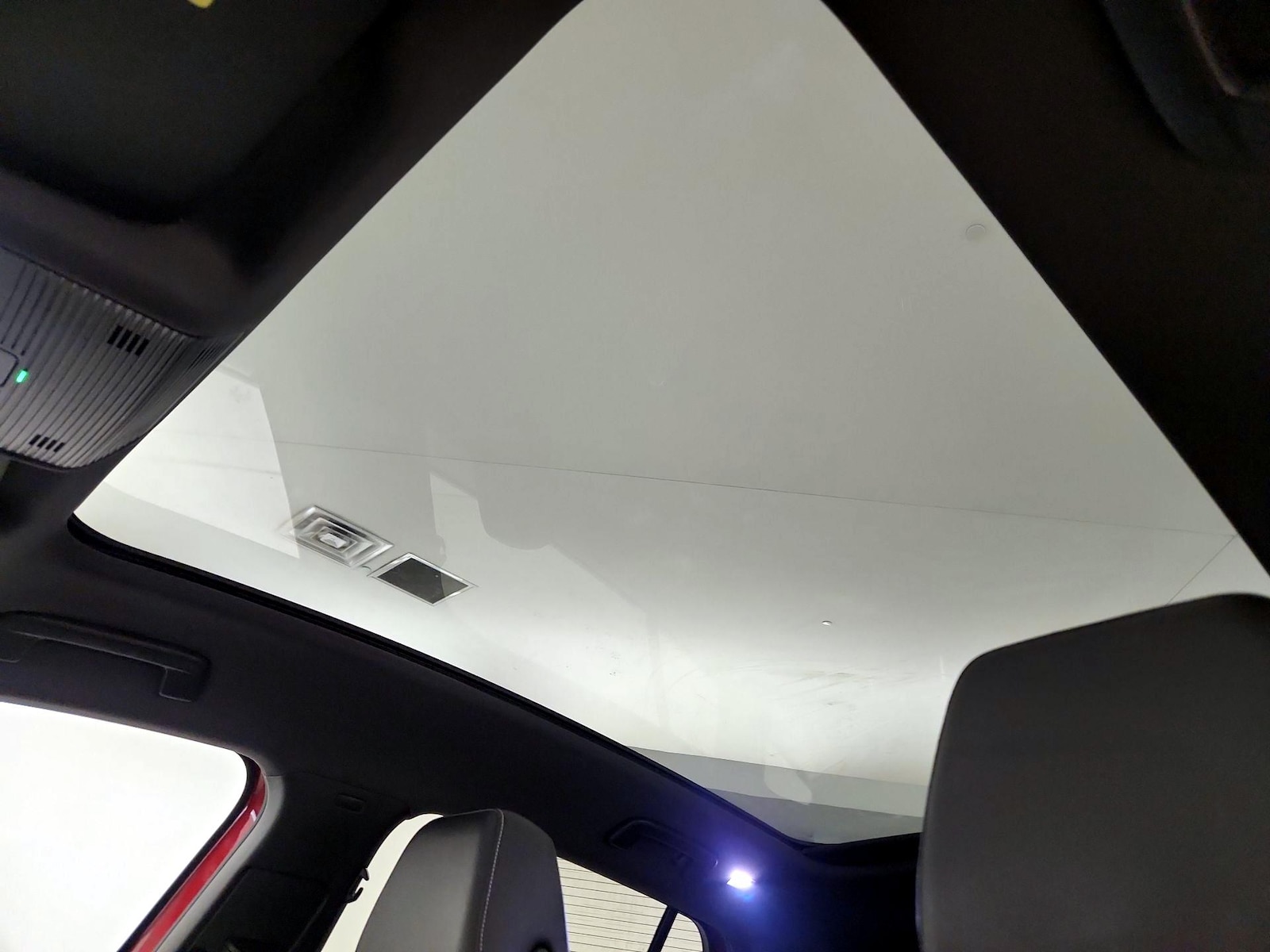 Skylight(s) & Overhead Airbags