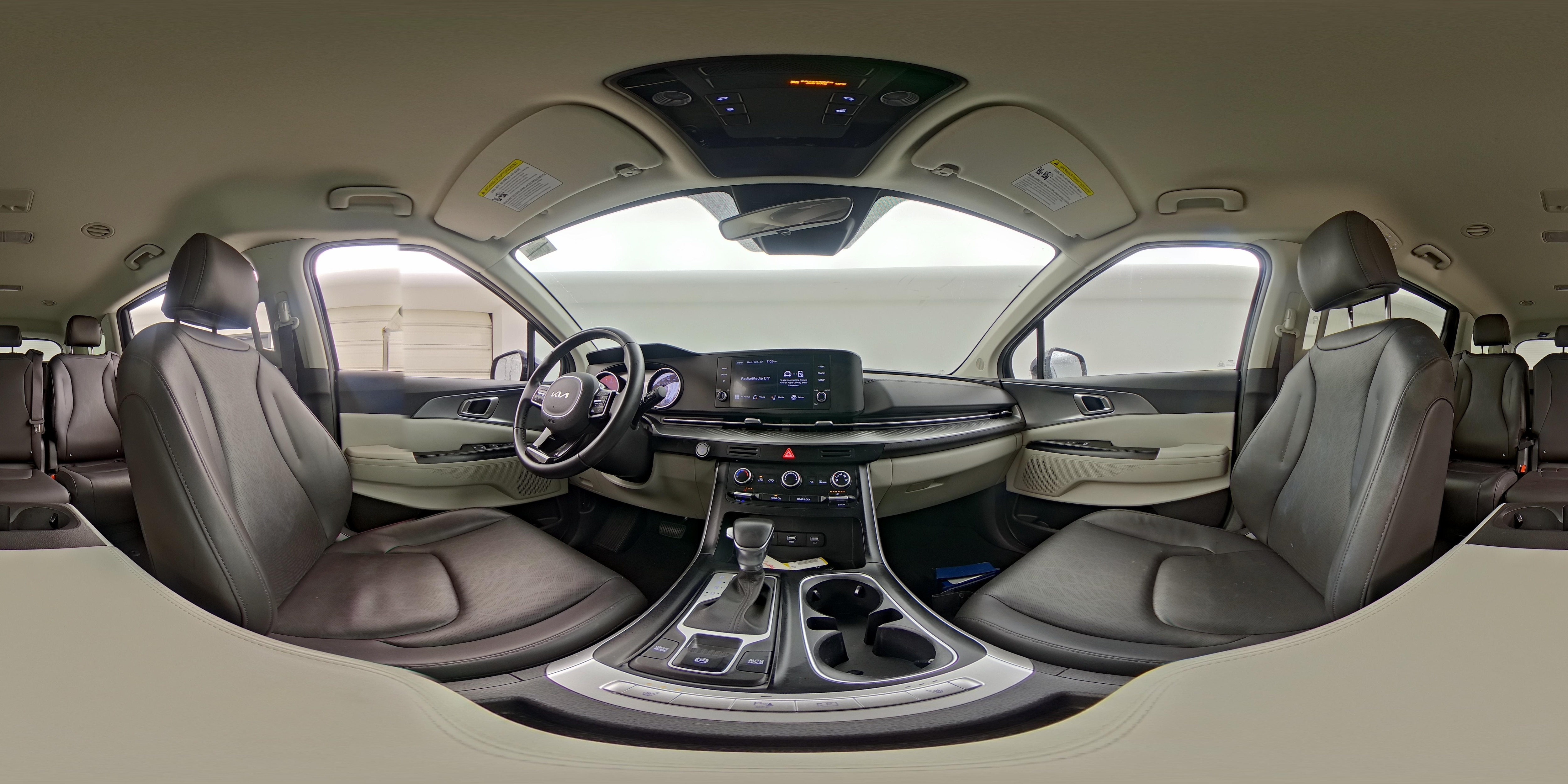 2024 Kia Carnival LX Seat Pkg - Photo 26
