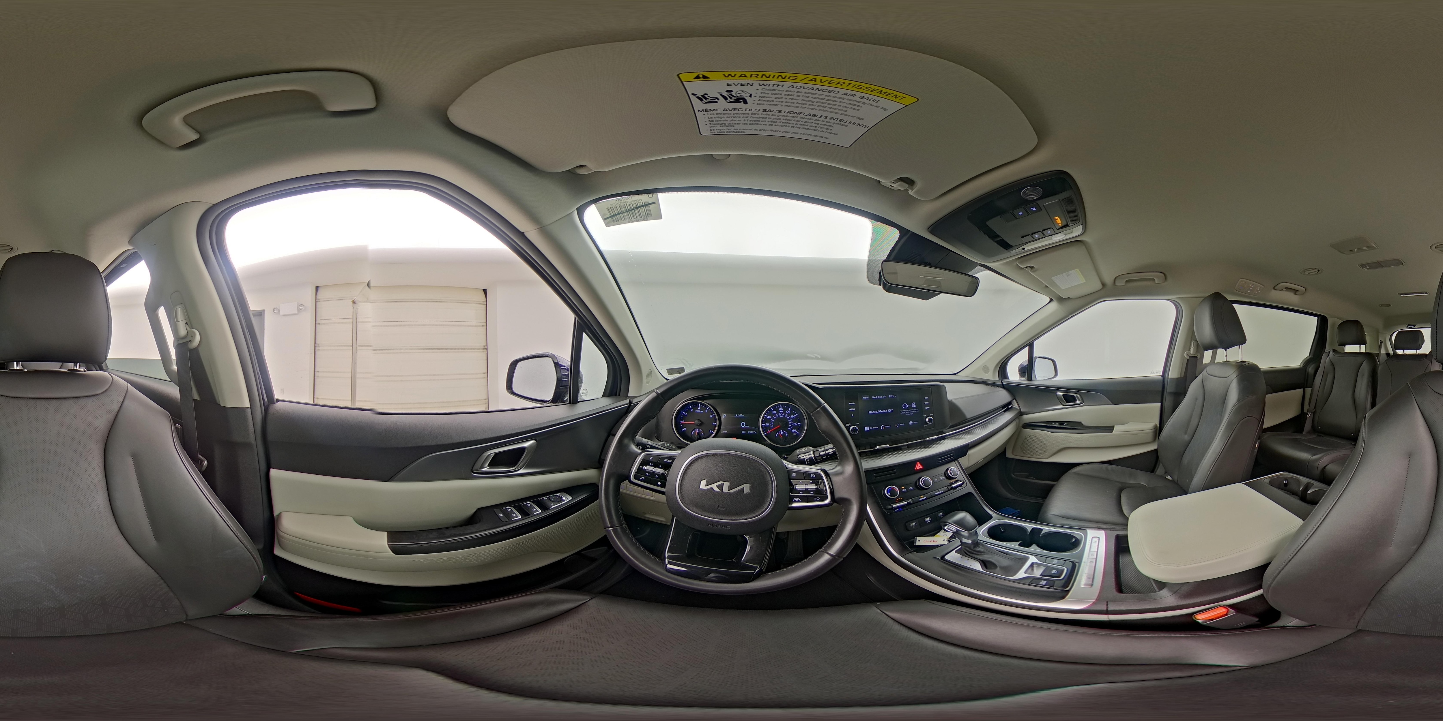 2024 Kia Carnival LX Seat Pkg - Photo 28