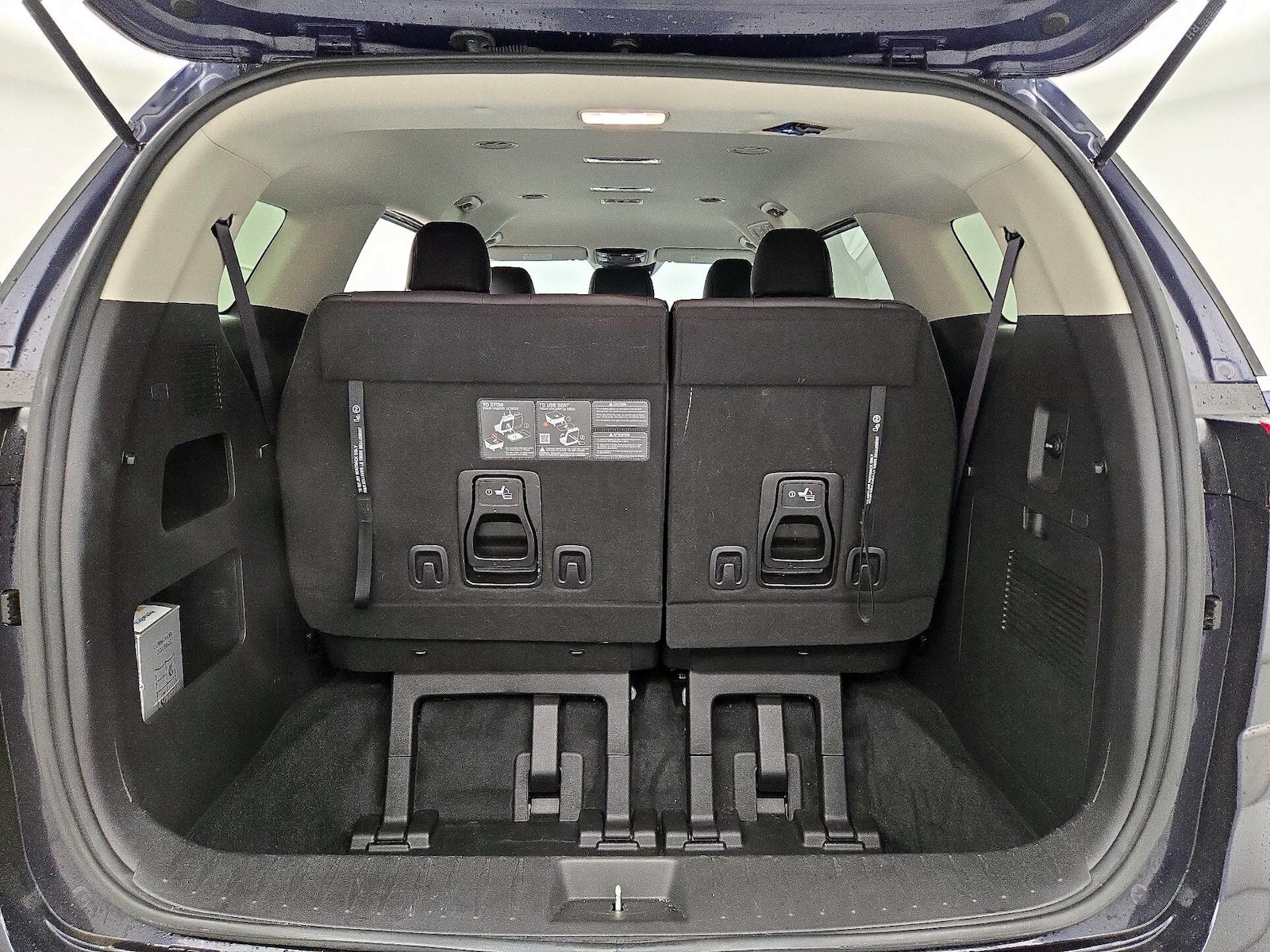 2024 Kia Carnival LX Seat Pkg - Photo 22