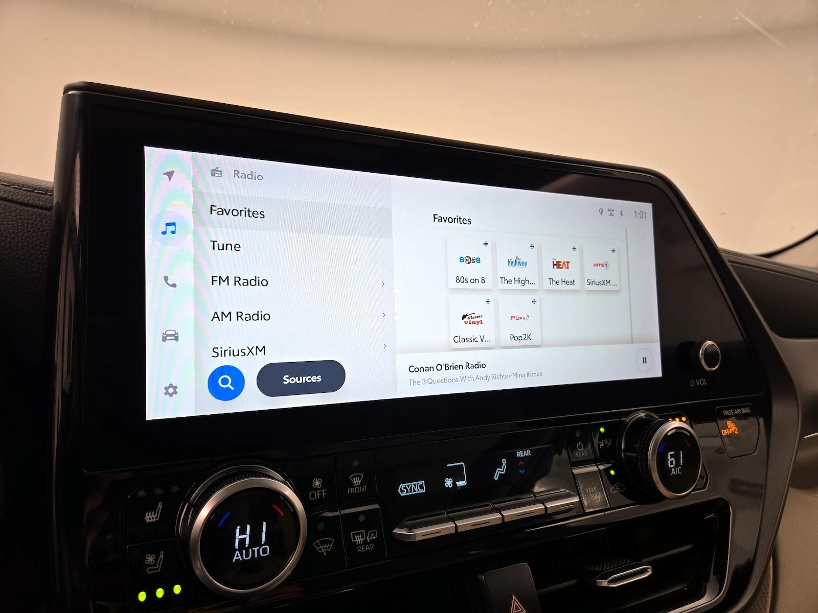 2023 Toyota Highlander Limited - Photo 16