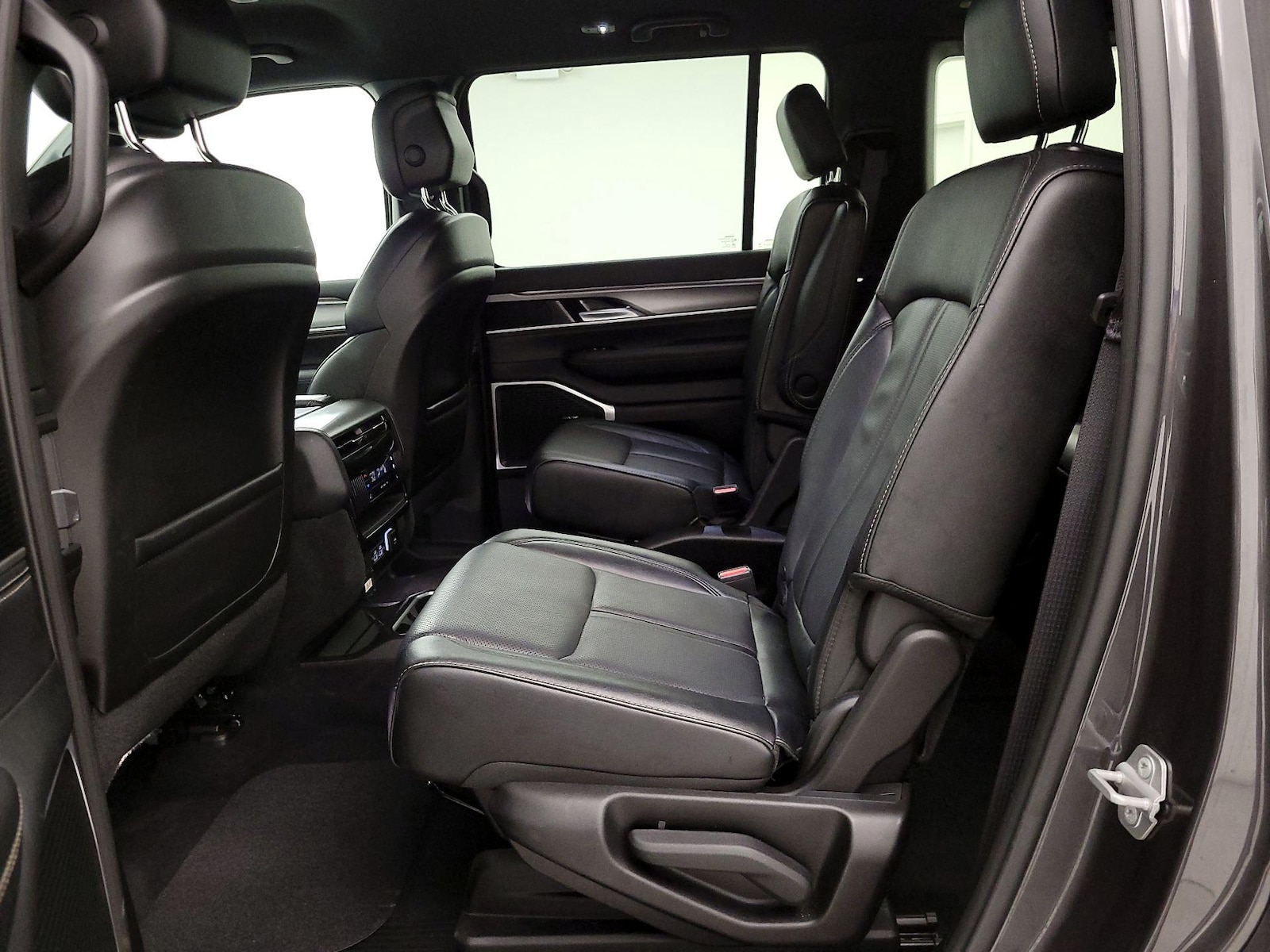 Rear Air Conditioning