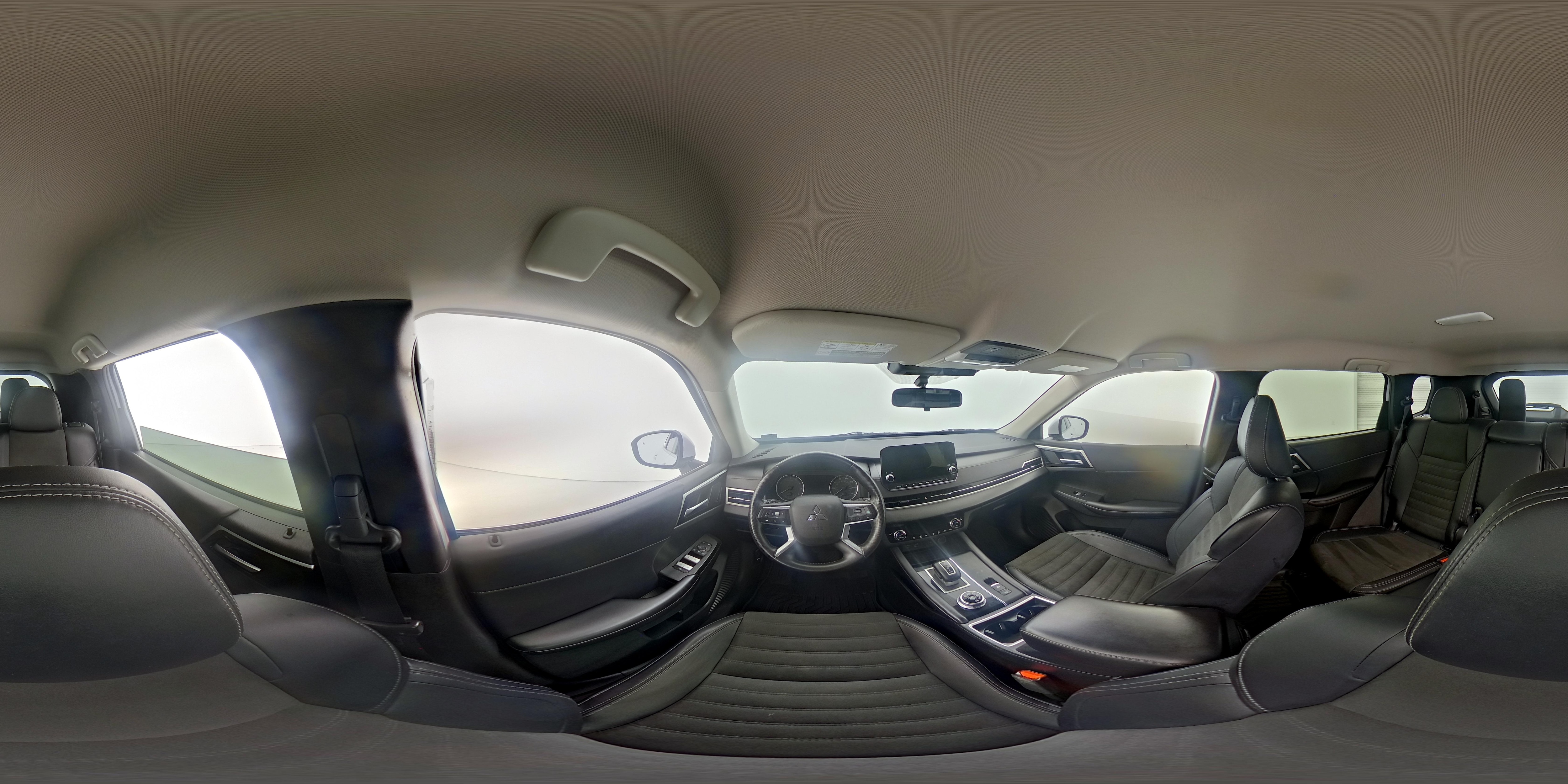 2024 Mitsubishi Outlander SE - Photo 28