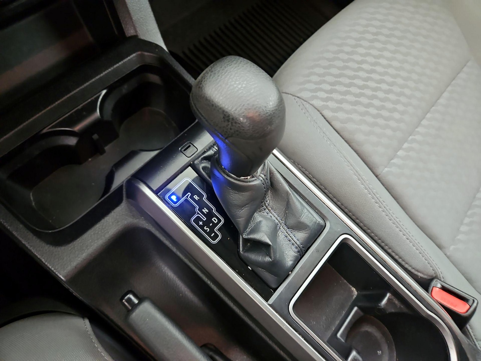 2021 Toyota Tacoma SR5 - Photo 18